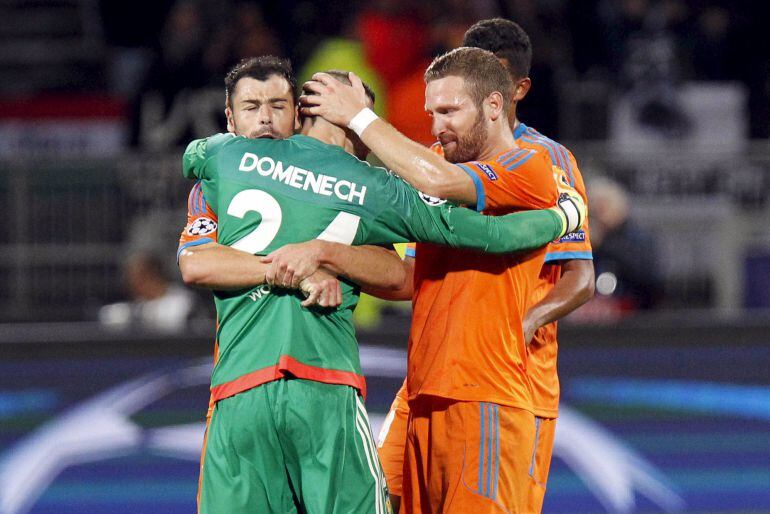 Valencia’s Shkodran Mustafi reacts after their win against Olympique Lyon during their Champions League Group H soccer match in Lyon, France, September 29, 2015. REUTERS/Emmanuel Foudrot