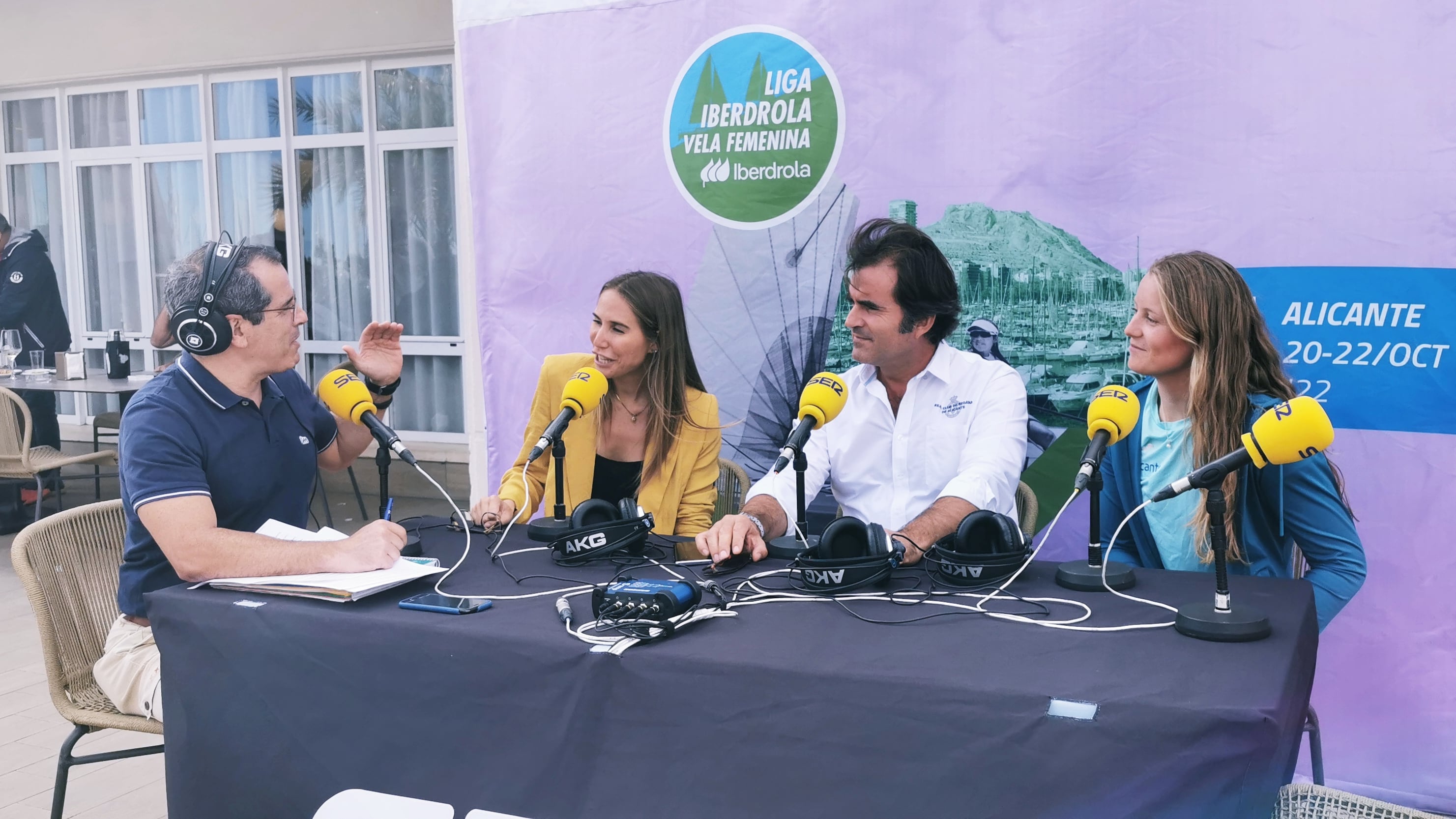 La Liga Iberdrola de Vela Femenina y Hoy por Hoy Alicante, desde el Real Club de Regatas