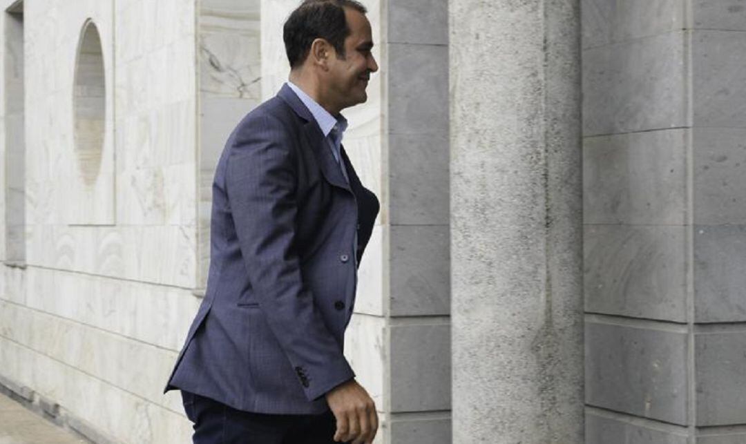 Se retrasa la incorporación de Blas Acosta al Gobierno de Canarias