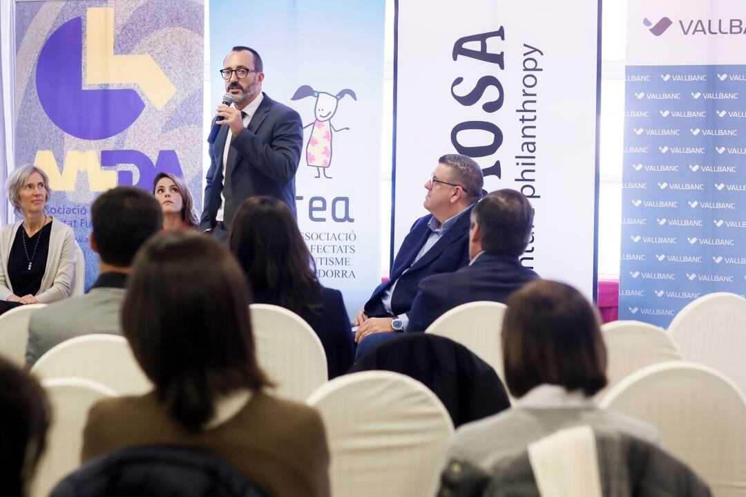 Moment de la intervenció del ministre d'Afers Socials, Habitatge i Joventut, Víctor Filloy, a la jornada de 'Ciutat amable'.