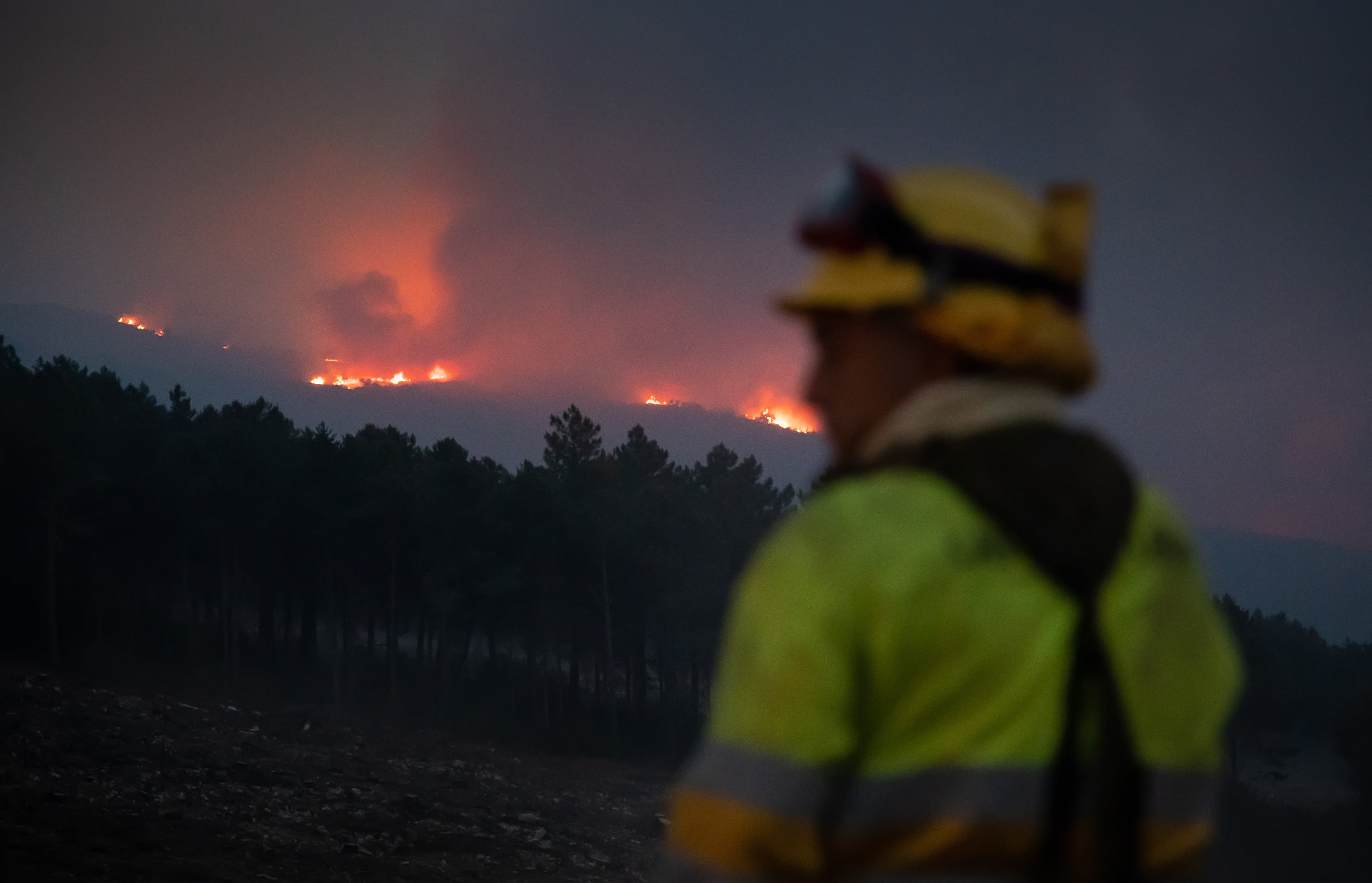 Imagen de archivo. Incendio forestal en el Parque Natural de las Batuecas-Sierra de Francia, en Salamanca