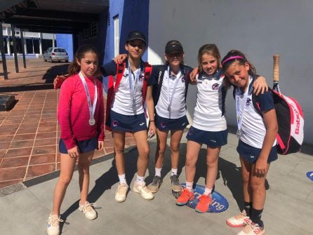 Equipo alevín femenino del Club de Campo