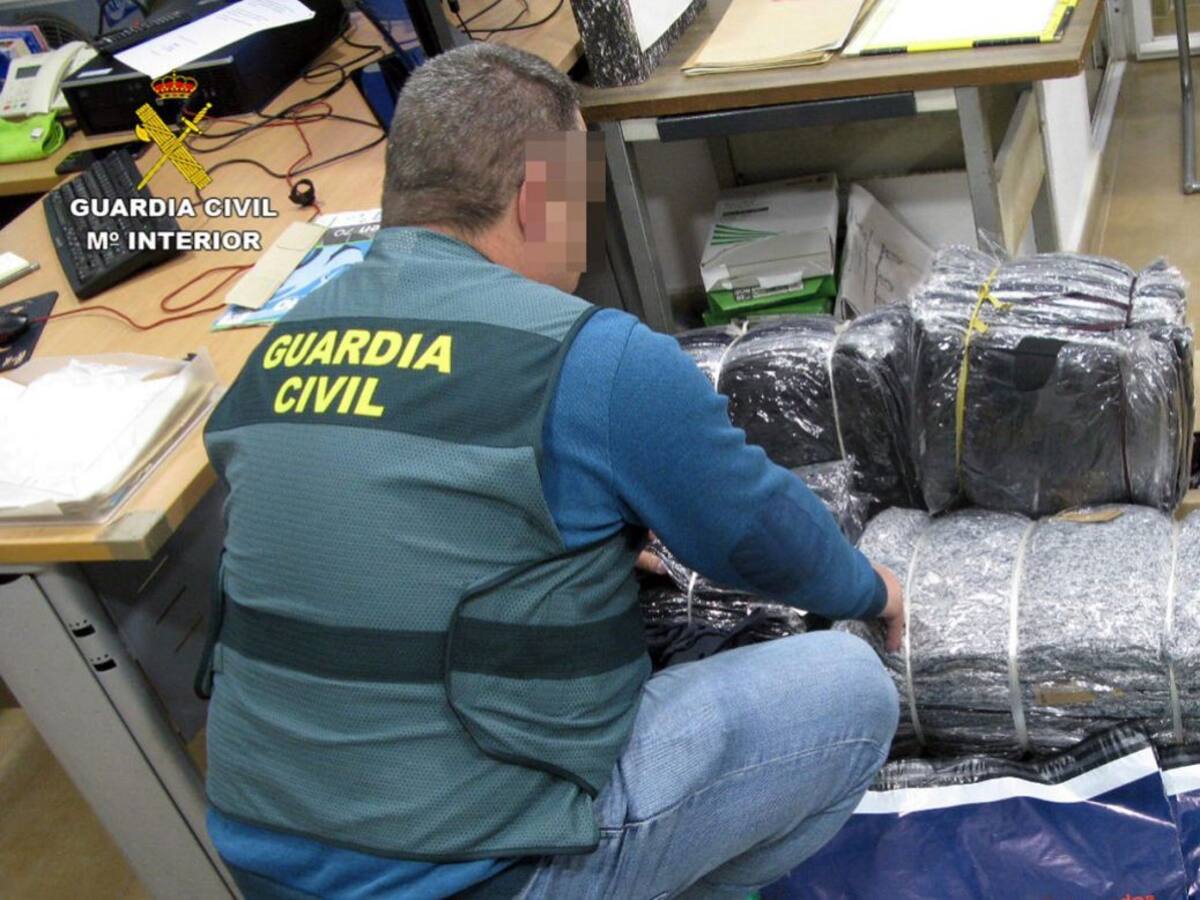 Investigado un joven por una treintena de presuntas estafas en la venta de productos online desde San Javier