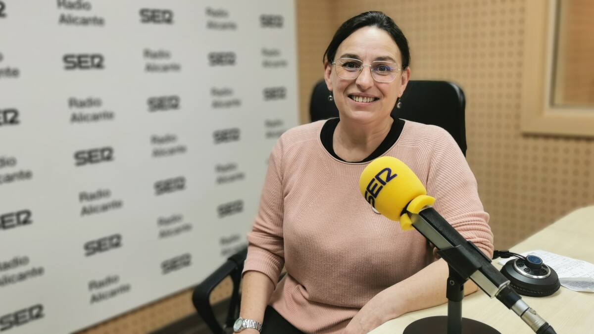 Eva Calleja, secretaria general de CCOO en l'Alacantí-Les Marines, en Hoy por Hoy Alicante