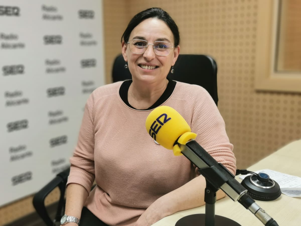 Eva Calleja, secretaria general de CCOO en l'Alacantí-Les Marines, en Hoy por Hoy Alicante