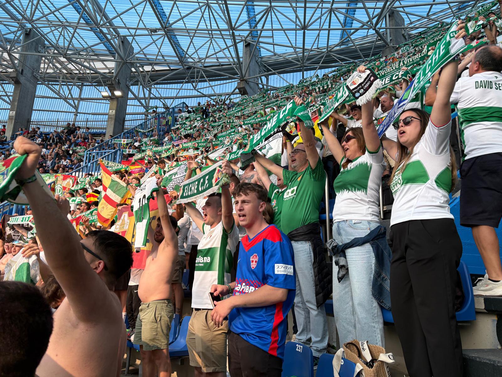 Aficionados del Elche en Riazor