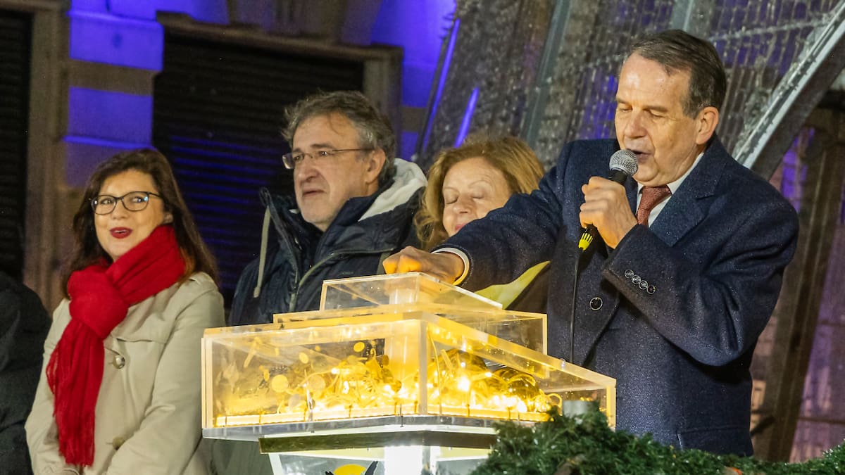 Vigo despide la Navidad con un mensaje de "paz y amistad"