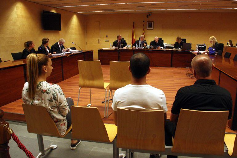 Els acusats durant el judici a l'Audiència de Girona