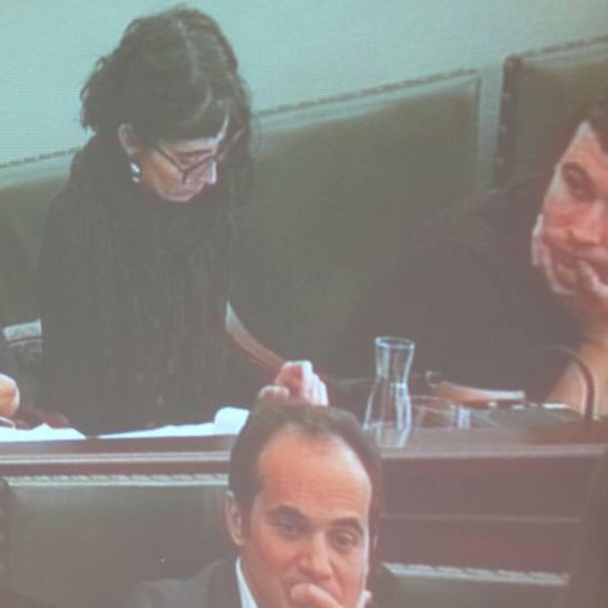 Vallès s’encara amb el regidor d’Hisenda i rep la reprimenda de la CUP