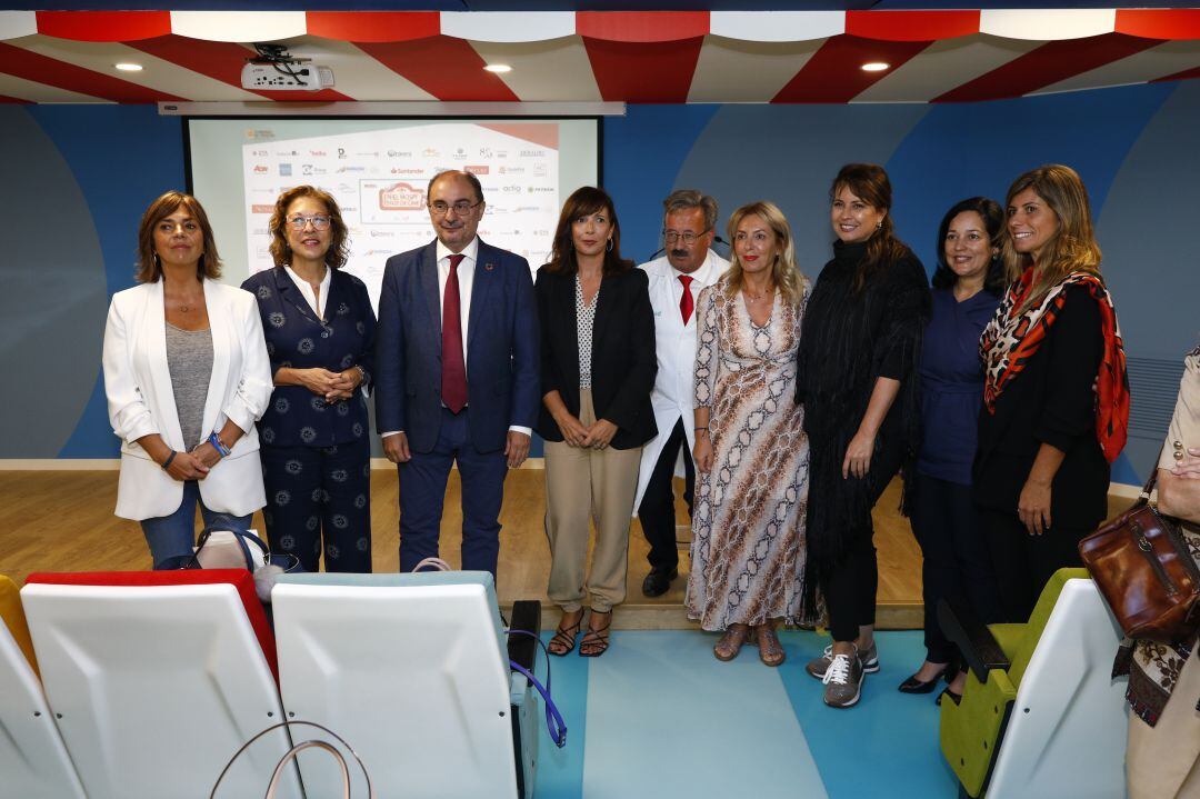 Javier lambán en la inauguración del cine del hospital Infantil