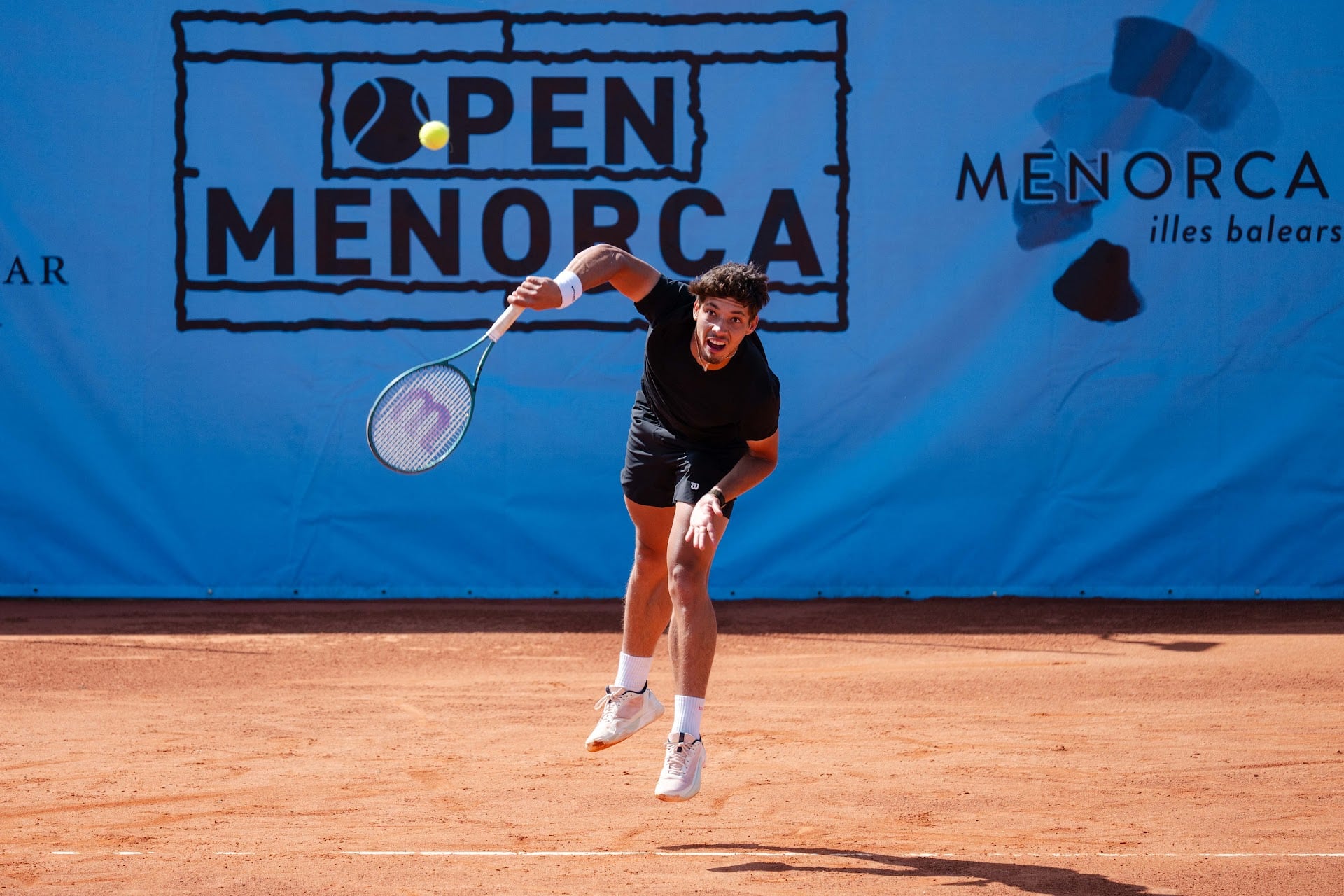 Dali Blanch iniciant un punt en la complicada jornada d'aquest dimecres on el fort vent va tornar a ser protagonista.