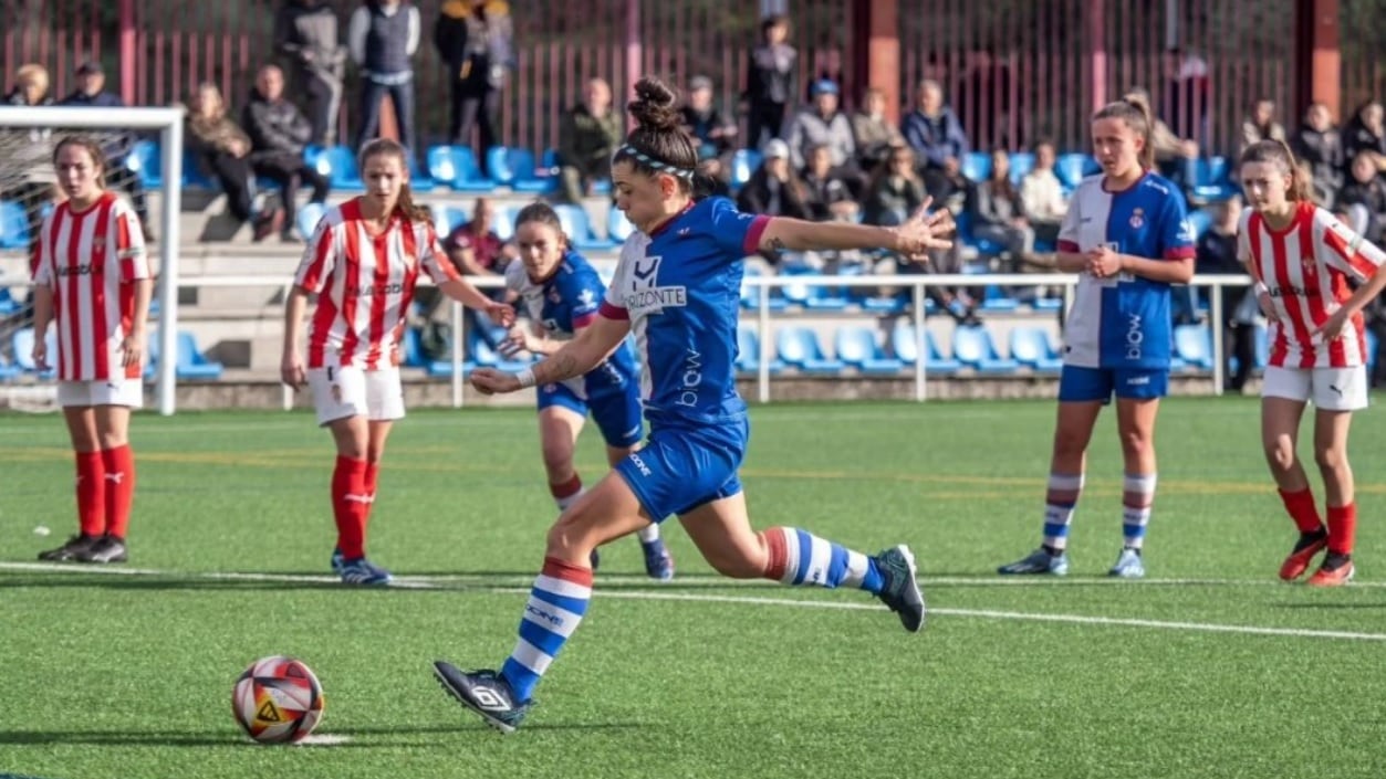 Silvia Martínez Ruiz, &quot;Pinxis&quot;, en el Real Avilés Femenino