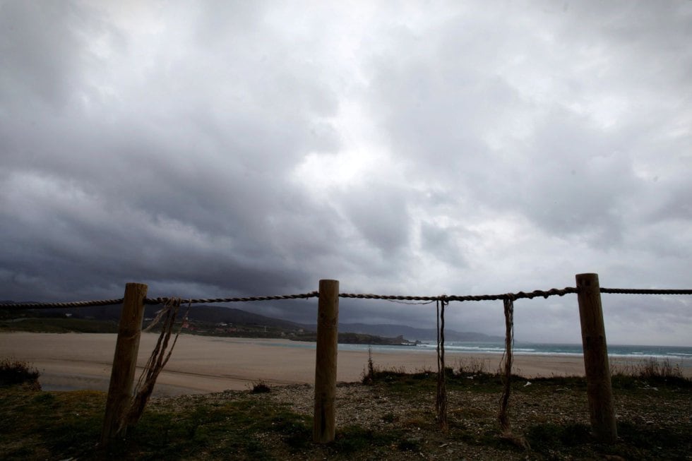 Vista de la playa de Sabón en la localidad coruñesa de Arteixo. 