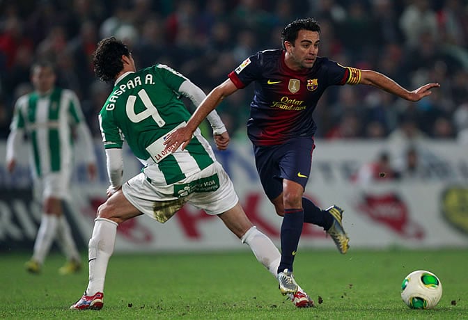 Xavi, durante el partido en El Arcángel