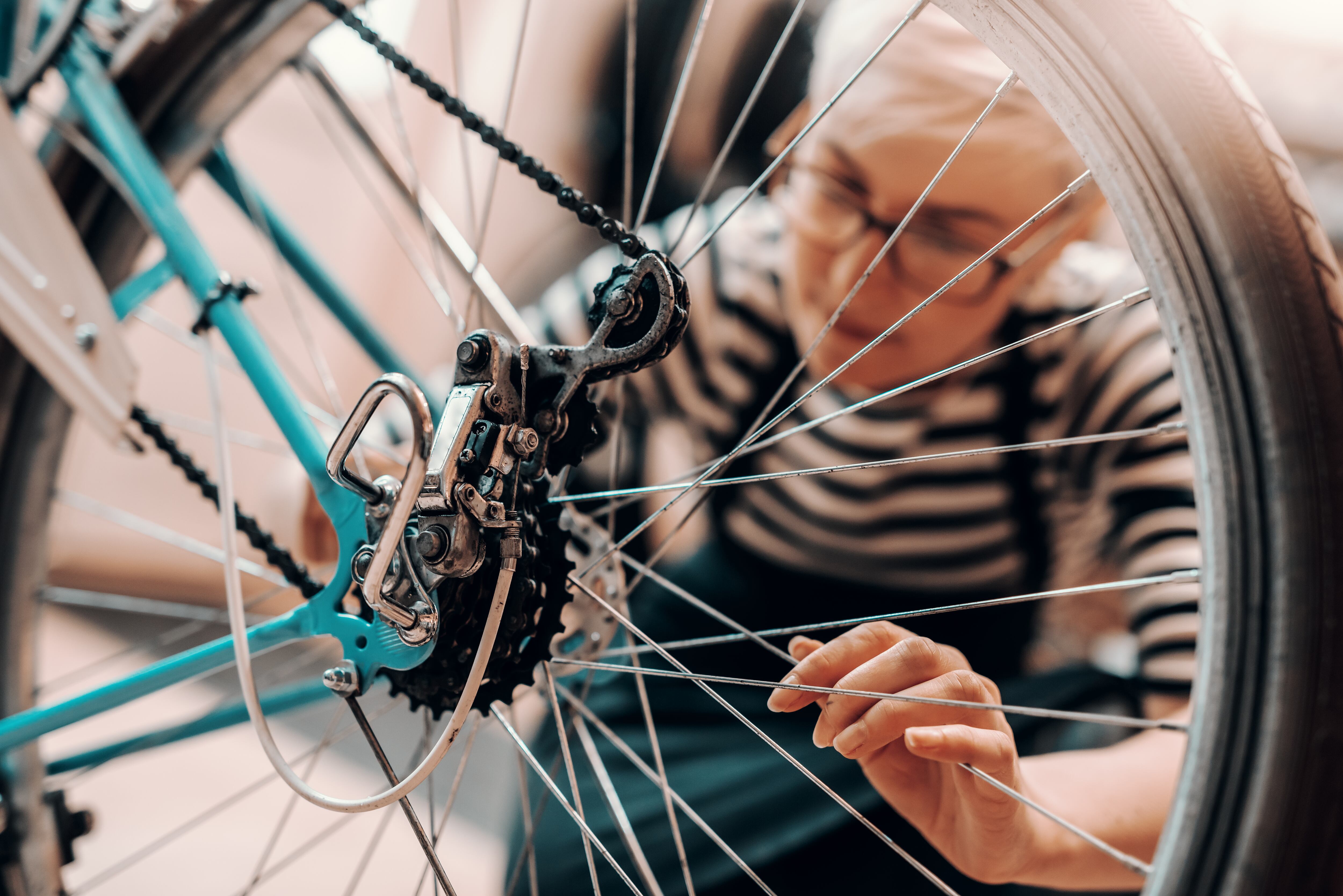 El curso de arreglo de bicicleta busca empleabilidad en un mercado que está en auge a raíz de la pandemia.