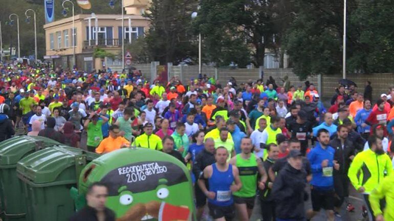 Pelotón de la 25ª edición de Vig-Bay