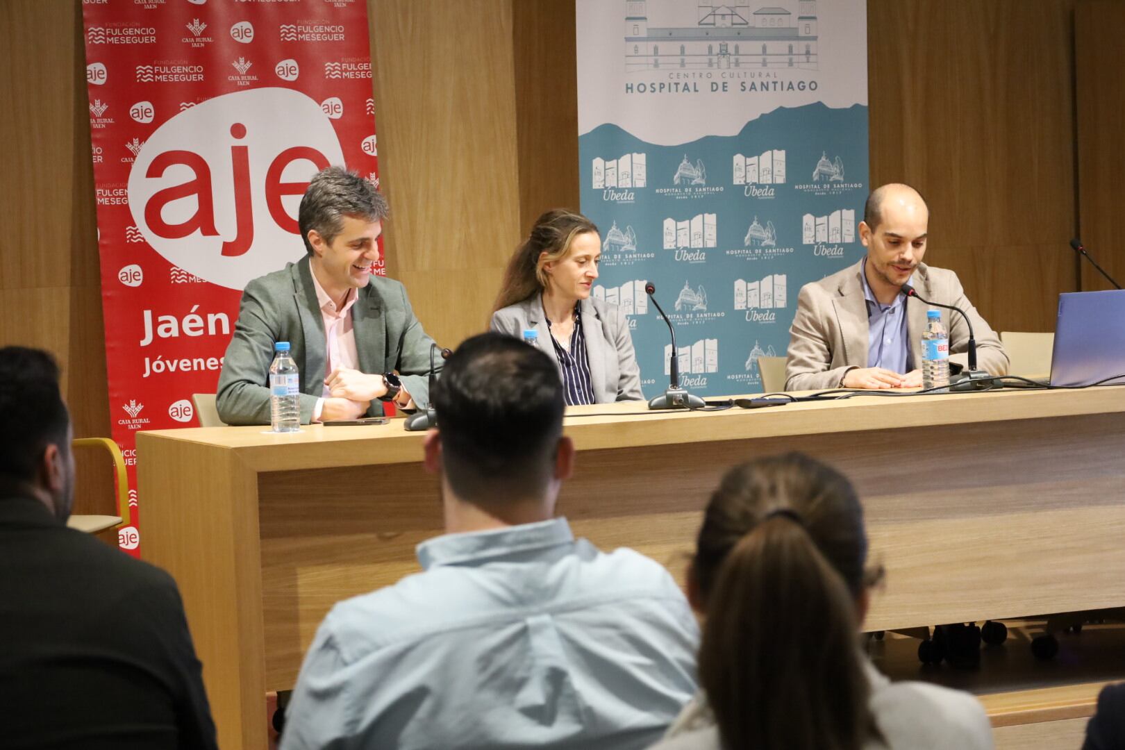 Úbeda celebra &#039;Activa la Comarca&#039; con una mesa redonda y una ponencia sobre novedades fiscales