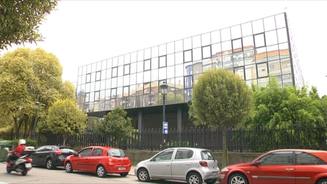 Antiguo centro de informática de Caixanova, ubicado en la calle López Mora.