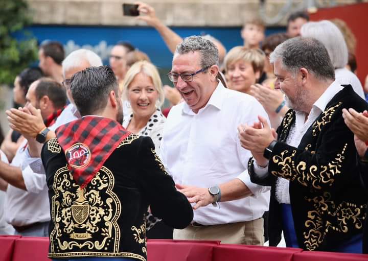 Tribuna de autoridades en el desfile