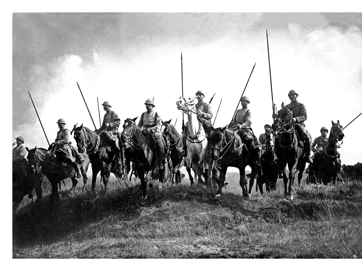 Entrevistamos a Ismael López, autor de Sables al viento. La caballería en la guerra moderna (1860 - 1945)