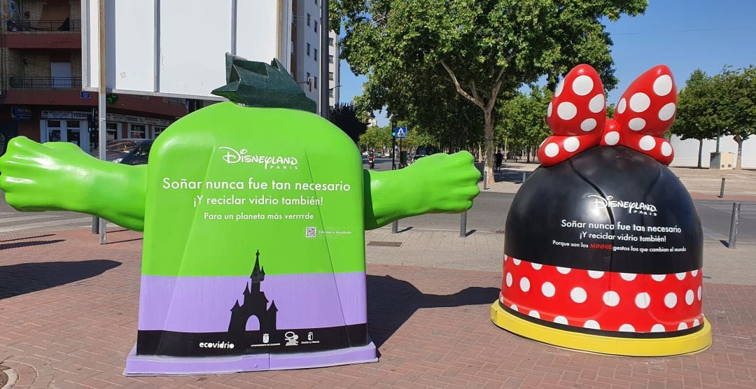 Hulk y Minnie son algunos de los personajes que podemos encontrar en los iglús repartidos por la ciudad.