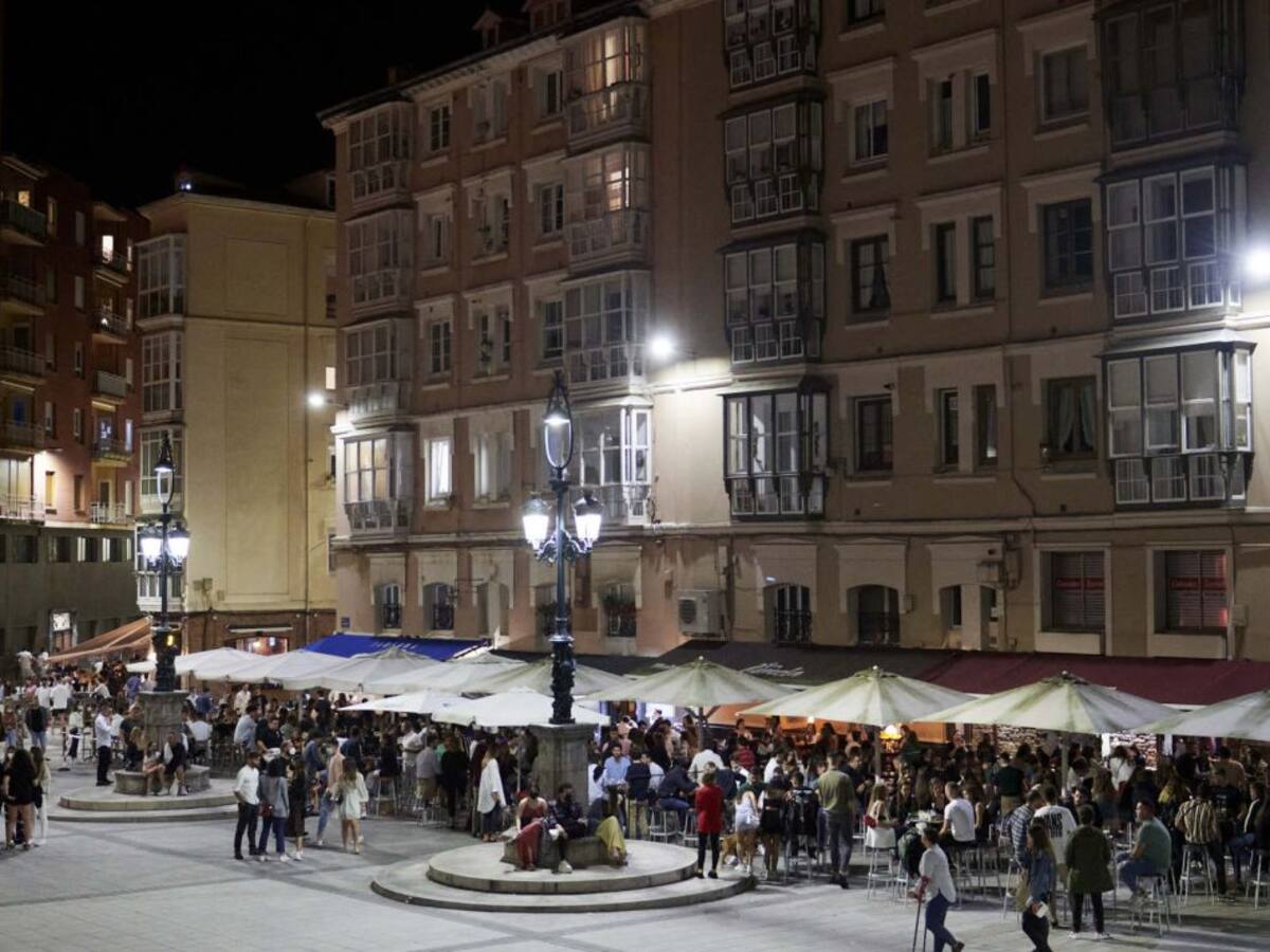 El consejero de Sanidad de Cantabria advierte de la "tensión terrible" que vive la Atención Primaria