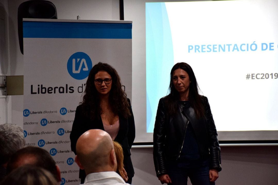 Càrrecs de Demòcrates i Liberals fan donacions als seus partits que superen els 40.000 euros.