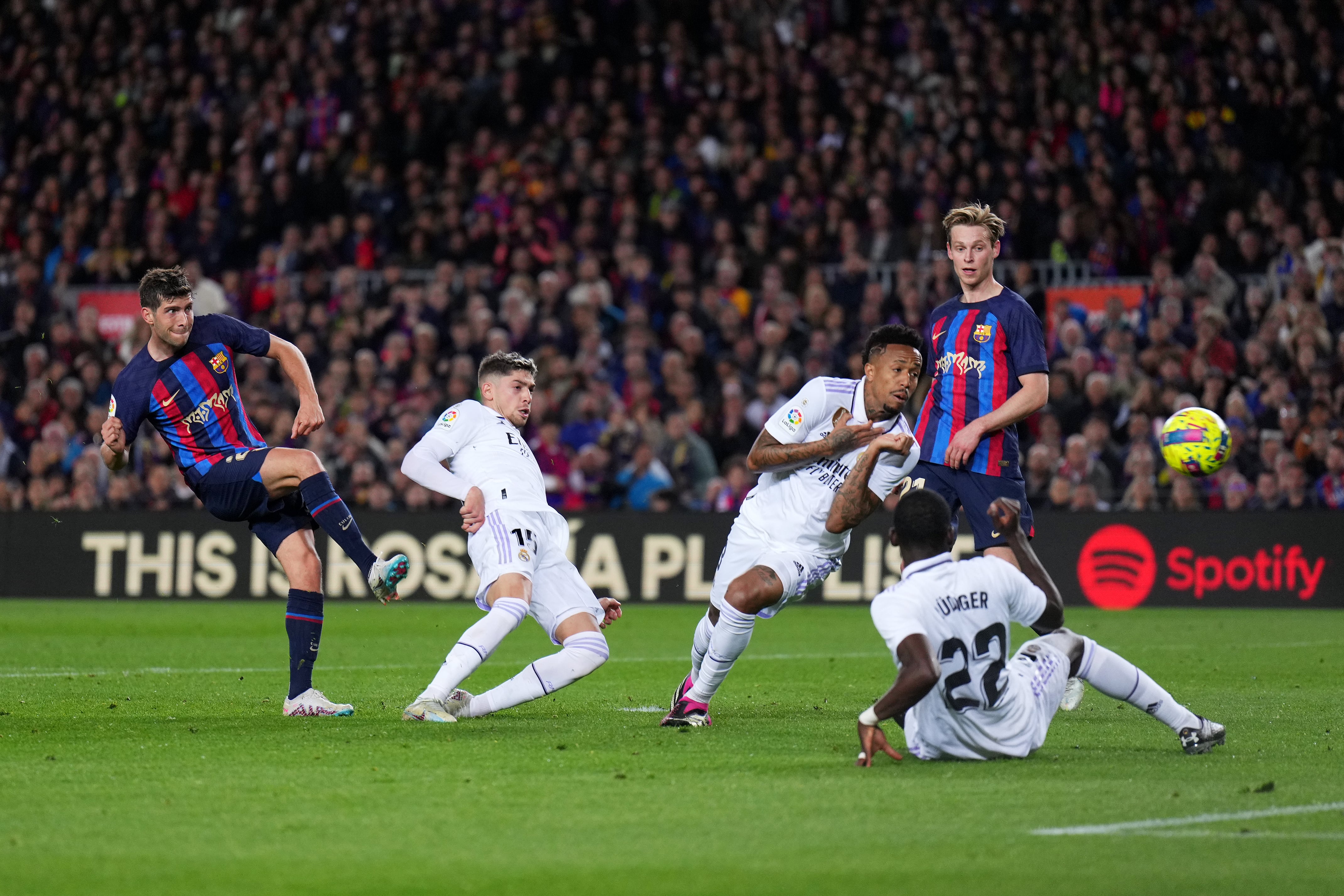 Clásico entre Real Madrid y FC Barcelona. (Photo by Angel Martinez/Getty Images)