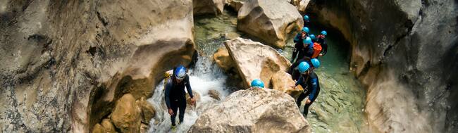El barranquismo es una de las actividades que ofrece el entorno de la Comarca de Somontano. Fotografía: Turismo Somontano