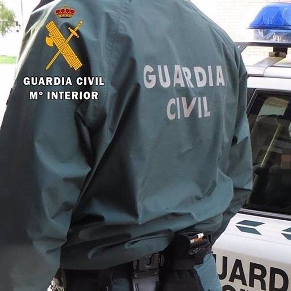Un guardia civil fuera de servicio detiene a un hombre cuando robaba en una empresa de Astillero