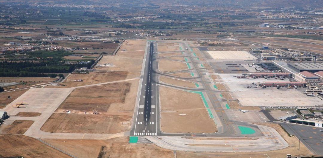 Pista 13-31 del aeropuerto de Málaga, la más antigua del aeródromo