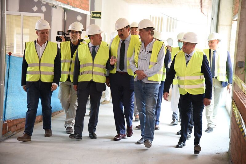 El presidente García-Page visitando las obras del Hospital General