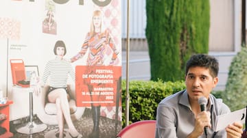 El escritor y periodista del Genovés, Paco Cerdà, relaciona la música con Vicent Andrés Estellés