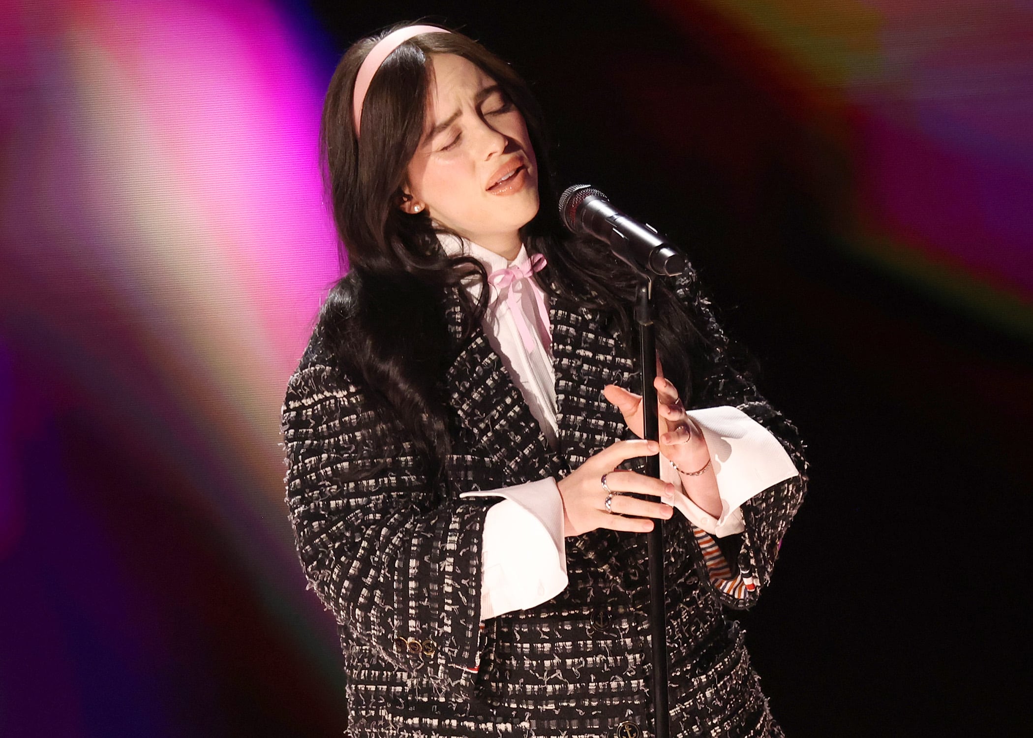 Billie Eilish actuando en los Premios Oscar el pasado 10 de marzo.