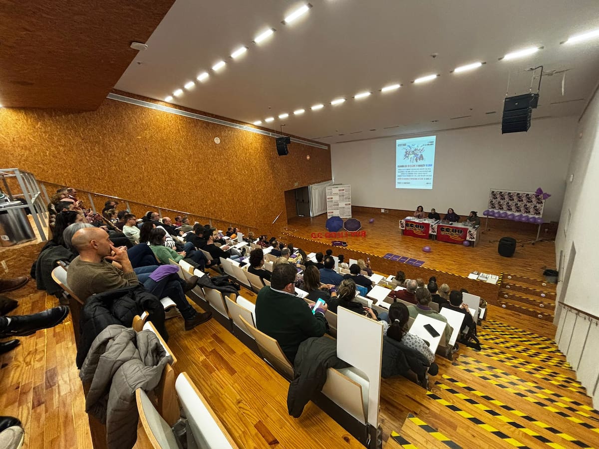 CCOO analiza en Elche la situación laboral de las mujeres con motivo del 8M