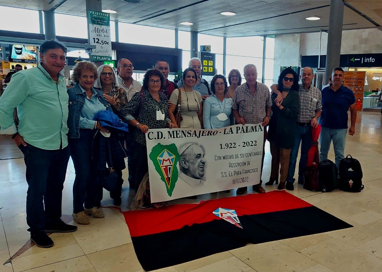 Unas 20 personas forman la expedición del club rojinegro hasta la Ciudad del Vaticano.