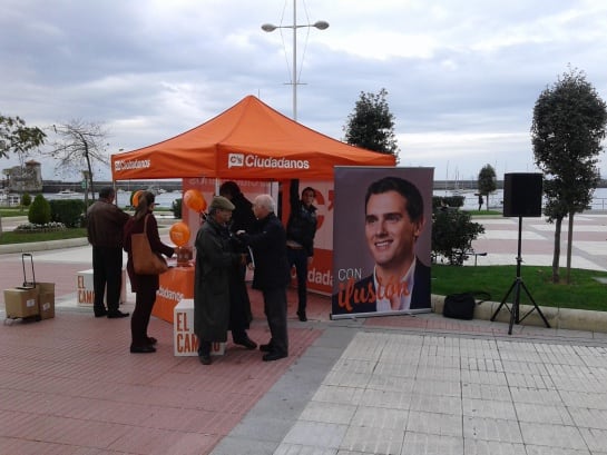 Puesto de Ciudadanos en Castro Urdiales