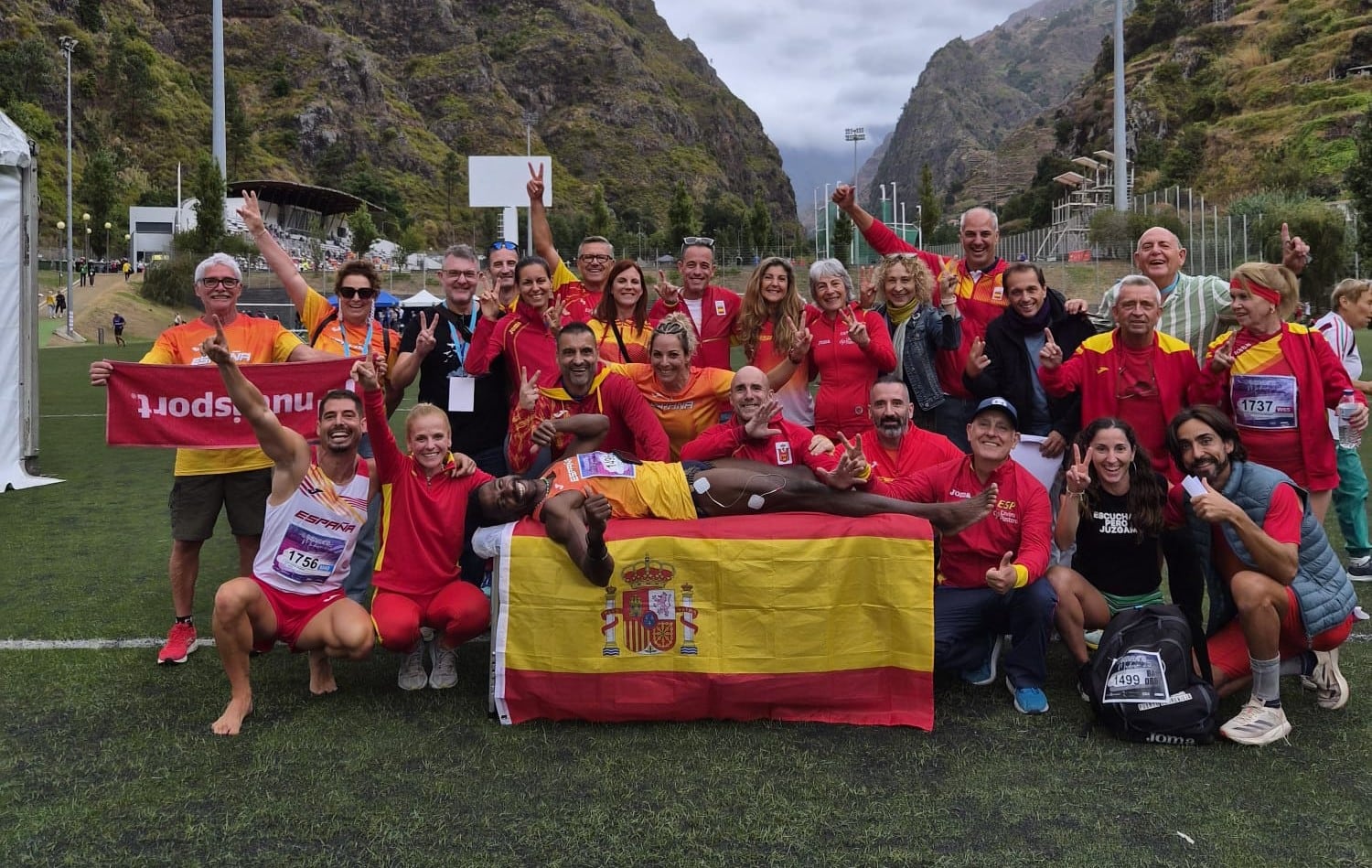 La delegación almeriense estuvo compuesta por los atletas Ángela Pareja, Pepe Povedano, Gabriel Espinosa, Luis, Javier García, Carlos Santamaría, Juana Gibaja e Indalecio Muñoz.