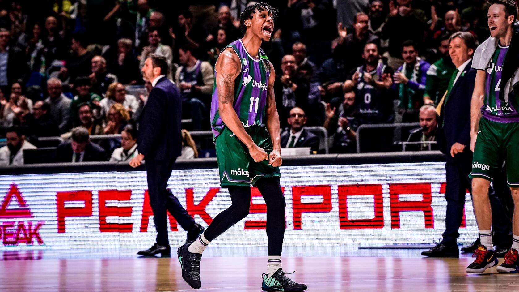 Tyson Carter, celebrando una canasta en el Martín Carpena en un partido de la BCL