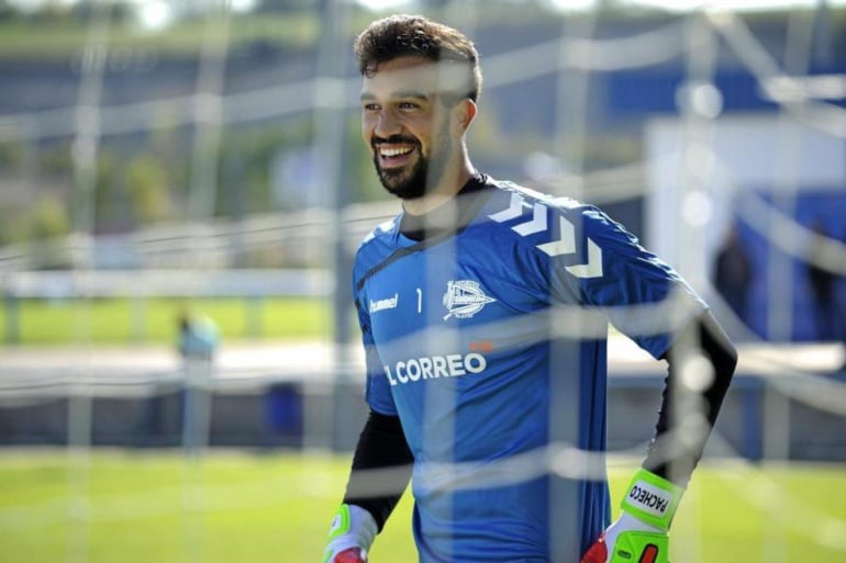 Fernando Pacheco, portero del Deportivo Alavés, lleva 200 partidos en Primera División.