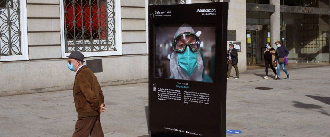 Una de las obras que forman parta de la exposición “Galicia en Vilo“ coordinada por Miguel Riopa, que recopila imágenes realizadas por fotoperiodistas gallegos