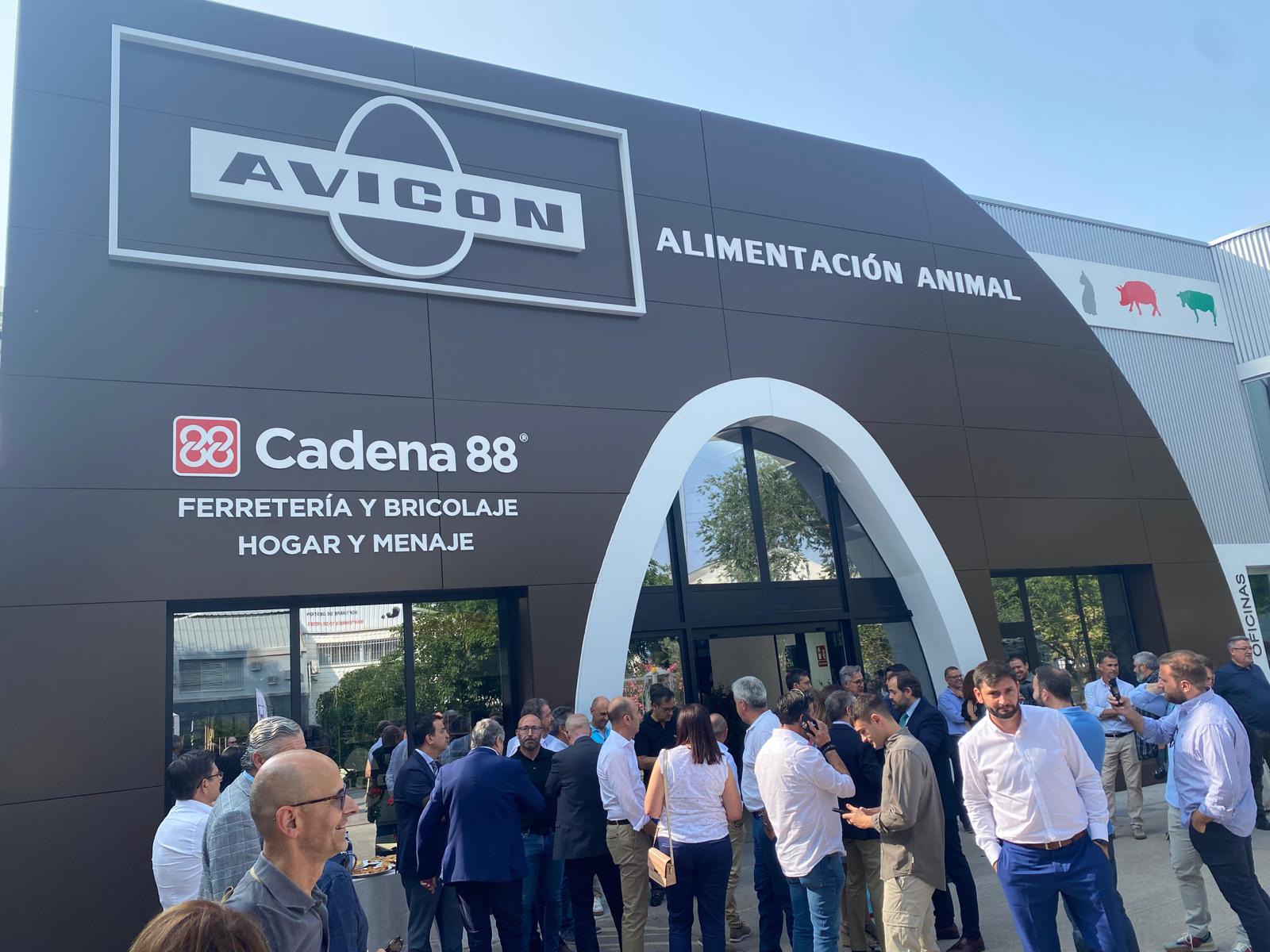 Inauguraciójn de las instalaciones de AVICON