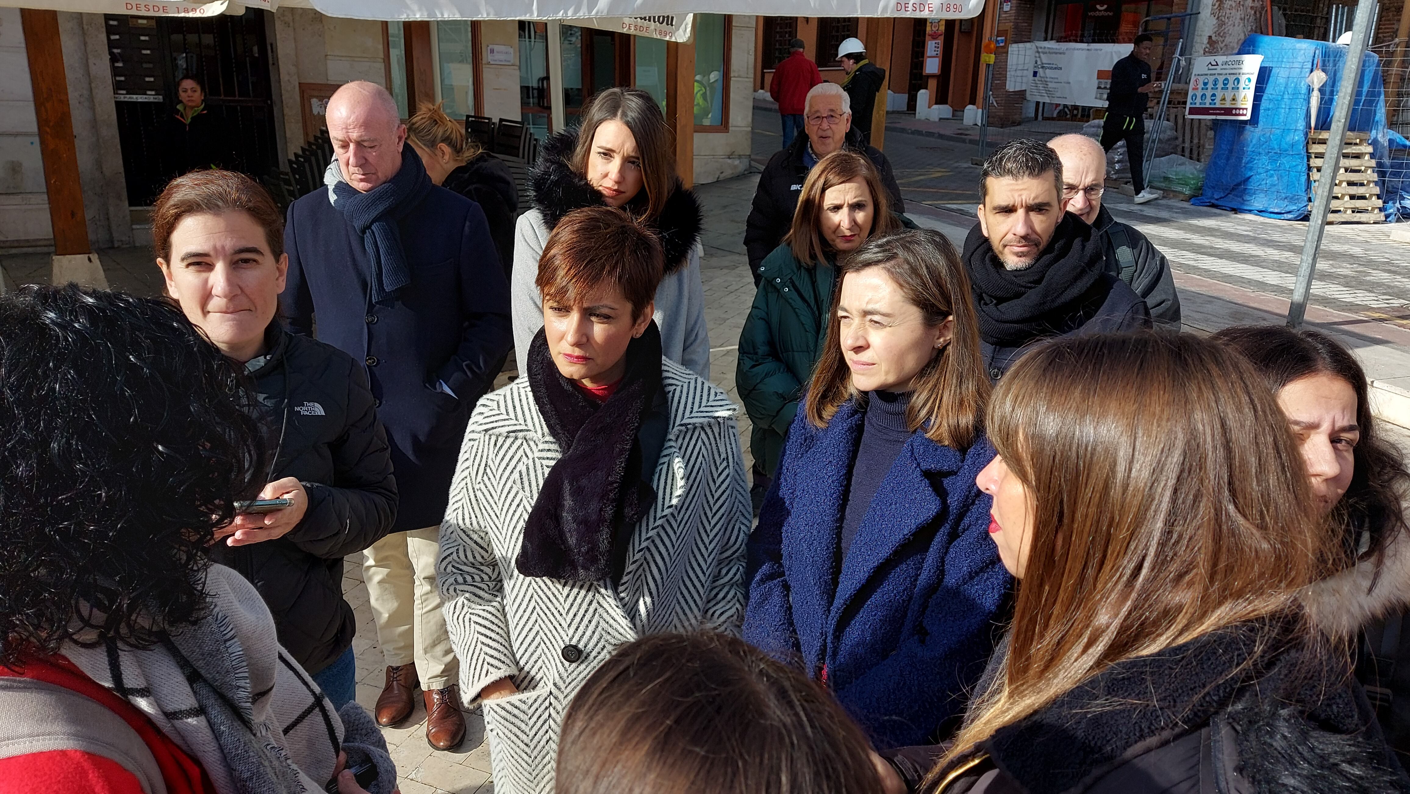 La ministra Portavoz del Gobierno, Isabel Rodríguez, junto a alcaldesa de Ciempozuelos, Raquel Jimeno