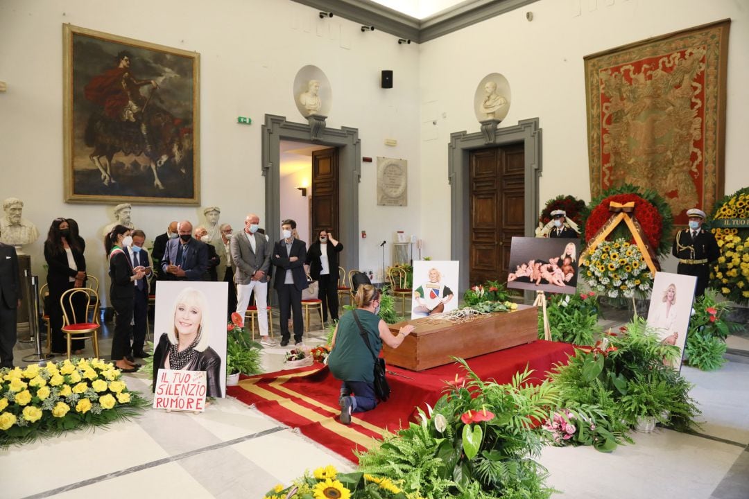 Roma se despide de Raffaella Carrà en la Protomoteca del Campidoglio 