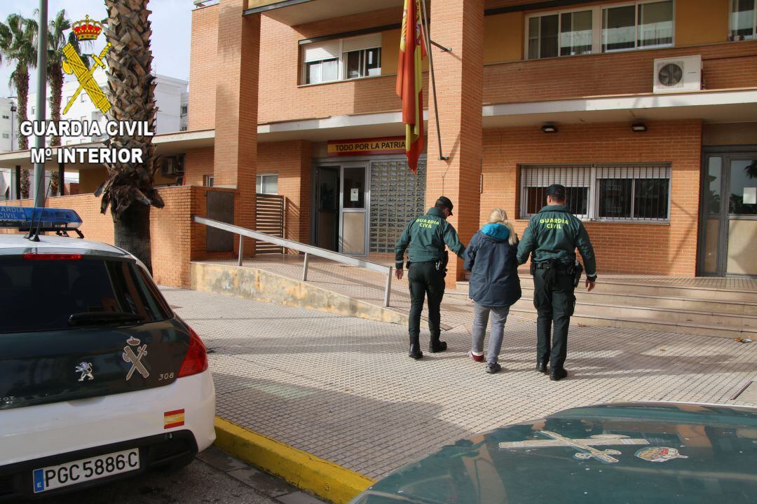 Operación ESTALBA: Detención de la presunta agresora de su pareja