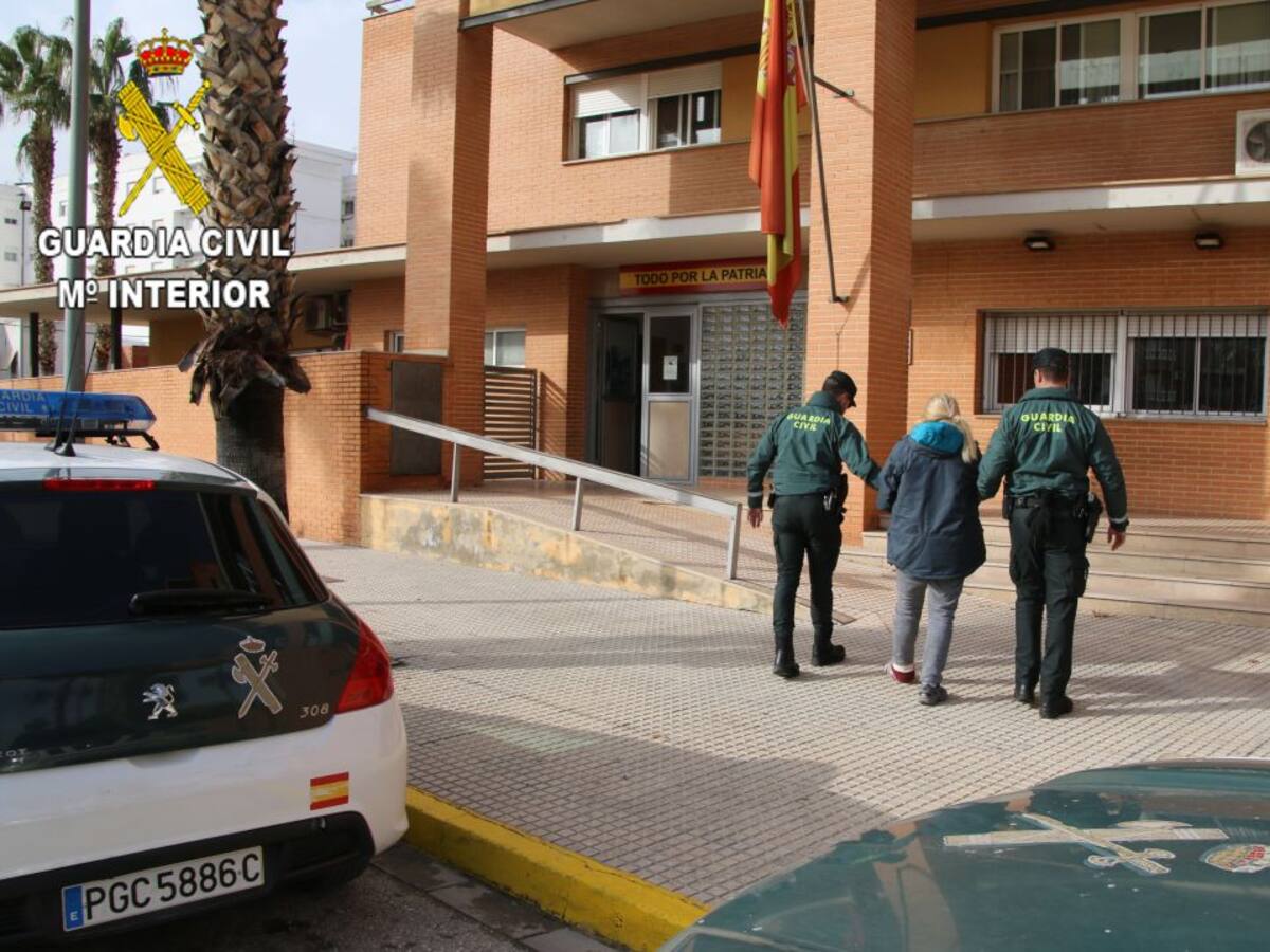 Detenida por agredir y maniatar a su pareja