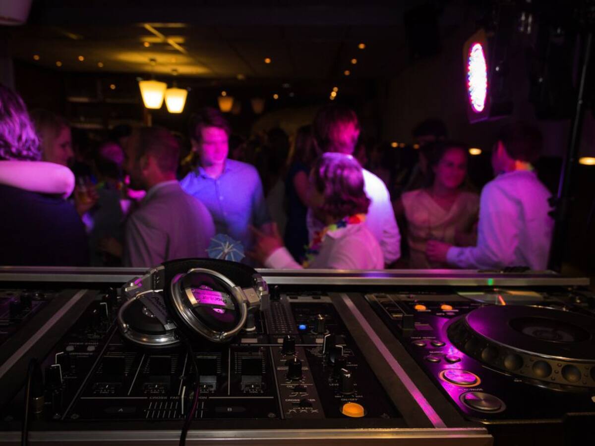 El ocio nocturno navarro con "un hilo de esperanza" pero sin querer abrir "para dar pasos hacia atrás"