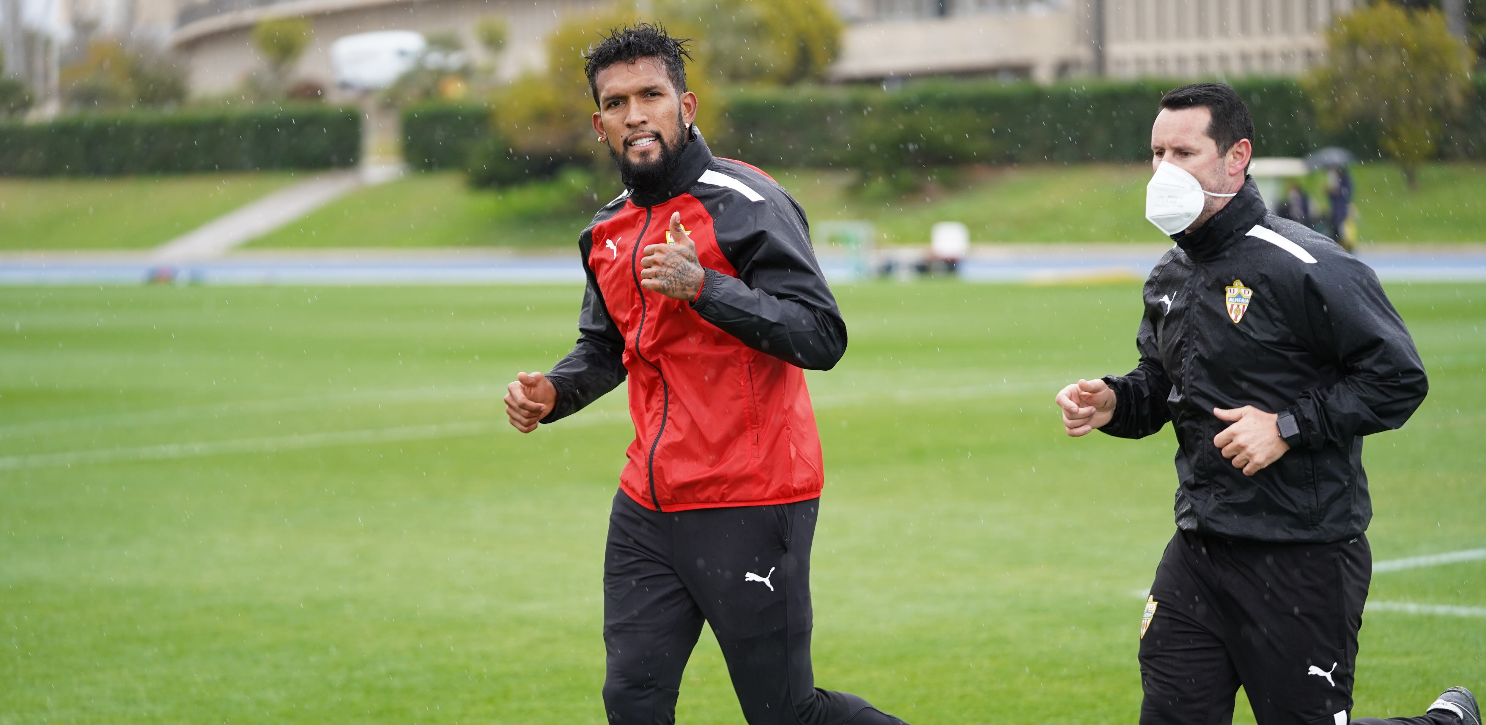 Sousa en el campo Anexo.