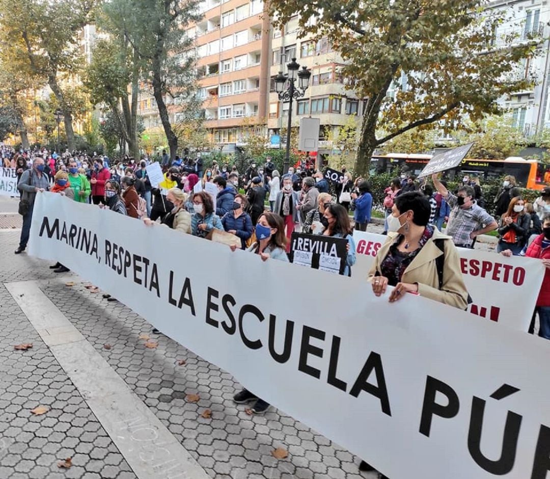 Concentración en contra de la modificación del calendario escolar 