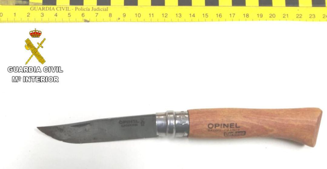 Arma blanca utilizada por el detenido